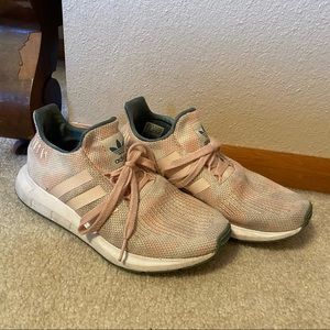 Adidas Swift Run Sneaker